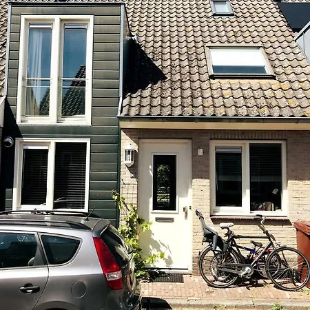 Apartment Family House On Historic Dike - Big Garden, Free P